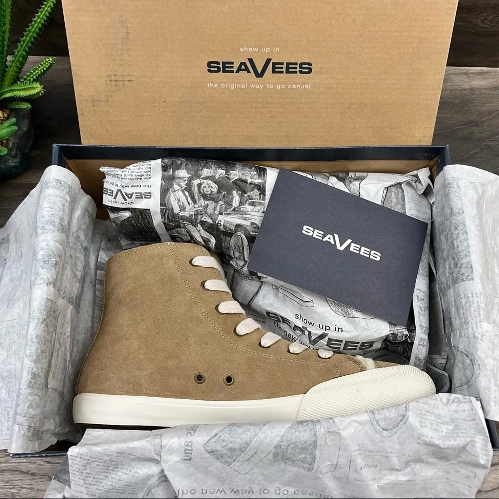 NIB SeaVees Army Issue High Wintertide High Top Sneaker Plush Lined Sand 8